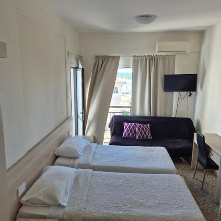 Myriama Apartments アヤナパ エクステリア 写真