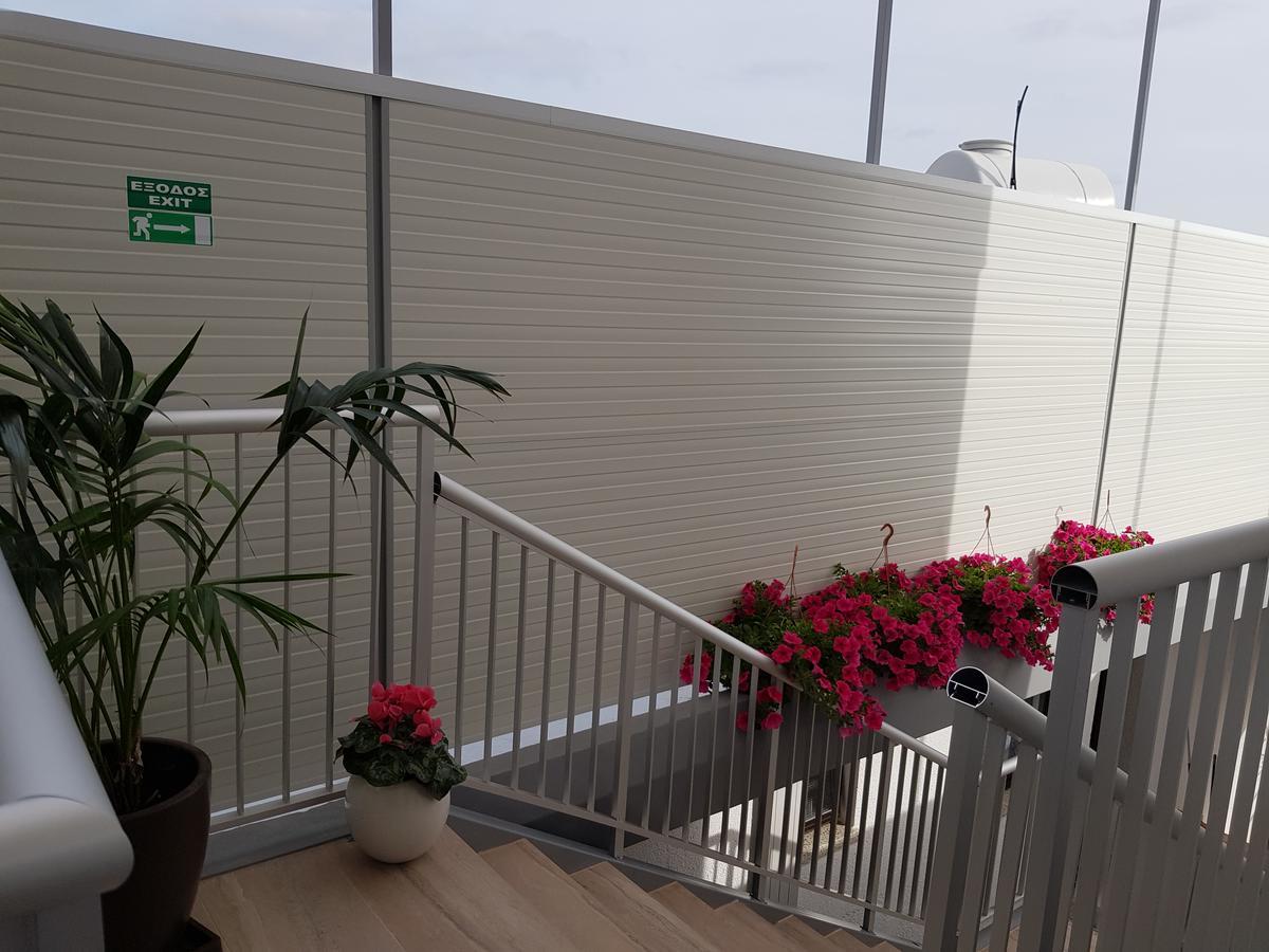 Myriama Apartments アヤナパ エクステリア 写真