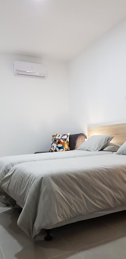 Myriama Apartments アヤナパ エクステリア 写真